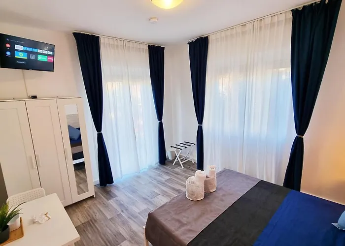 Πανσιόν Riminimare House