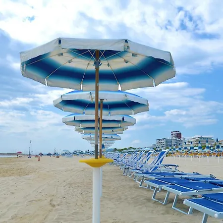 招待所 Riminimare House *